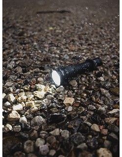 Armytek Taschenlampe Predator Pro Magnet USB  Warm  | Huntworld.de