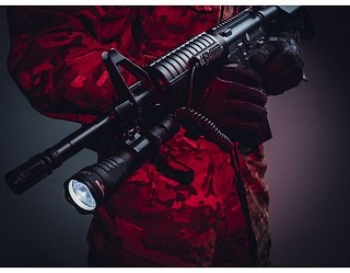 Armytek Taschenlampe Predator Pro Magnet USB  Warm  | Huntworld.de